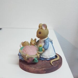 Avon Gift Collection All Tucked In Forest Friends mini figurine With Avon Flower